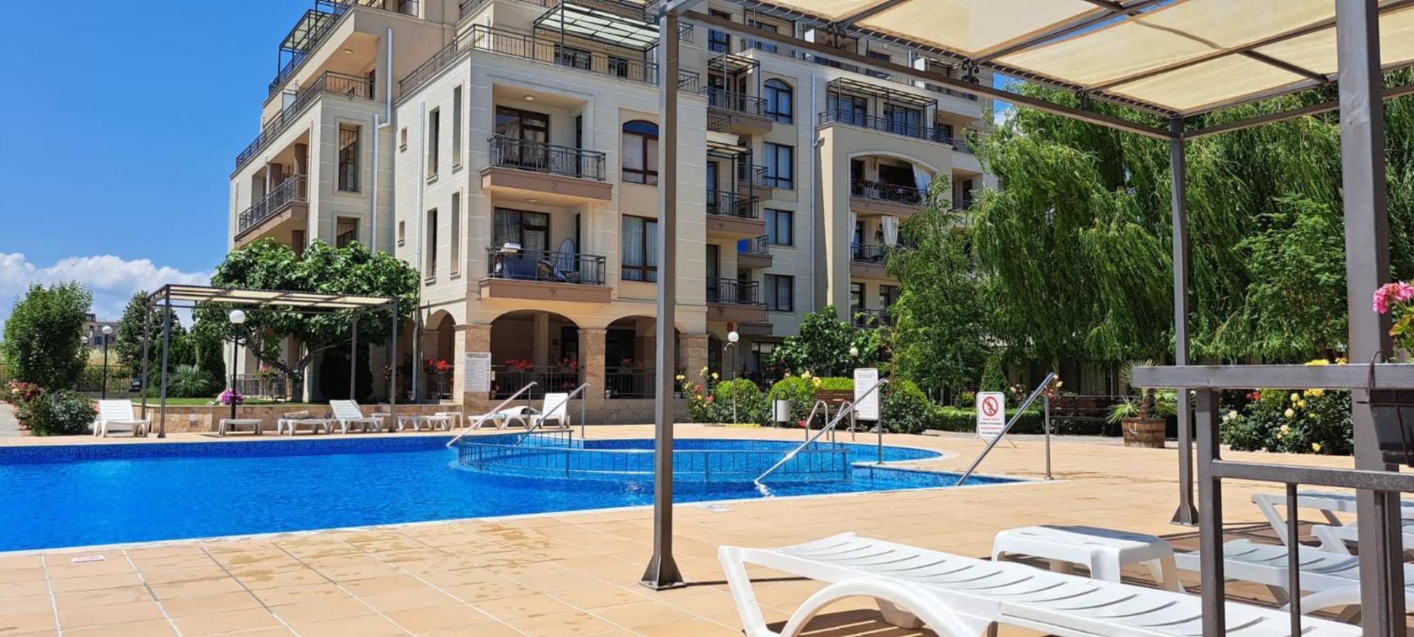 Patrick'S Apartments - Sorrento Sole Mare, Свети Влас Екстериор снимка