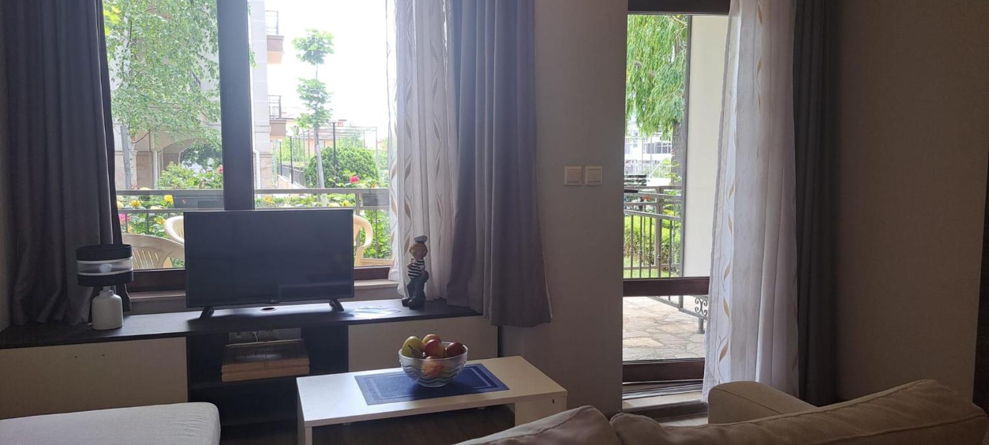 Patrick'S Apartments - Sorrento Sole Mare, Свети Влас Екстериор снимка