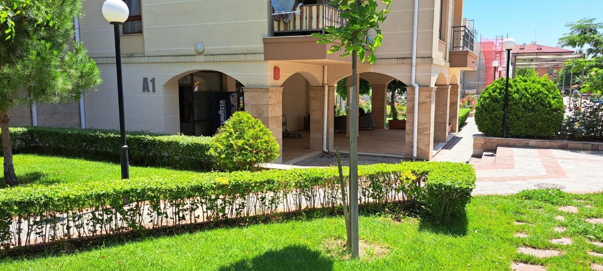 Patrick'S Apartments - Sorrento Sole Mare, Свети Влас Екстериор снимка